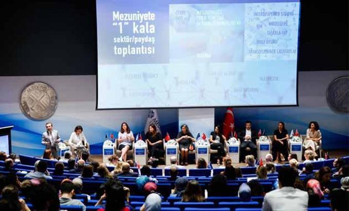 Mimarlığın duayen isimleri öğrencilerle bir araya geldi