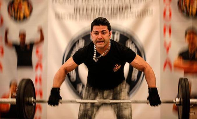Türk sporcu bir saatte 7 bin 60 kilo kaldırarak dünya rekoru kırdı