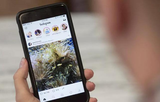 Instagram'da hikayelere bakarken artık bunu da yapabileceksiniz!