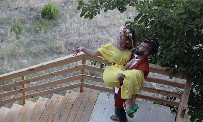 Oyuncu Elif Atakan evlendi