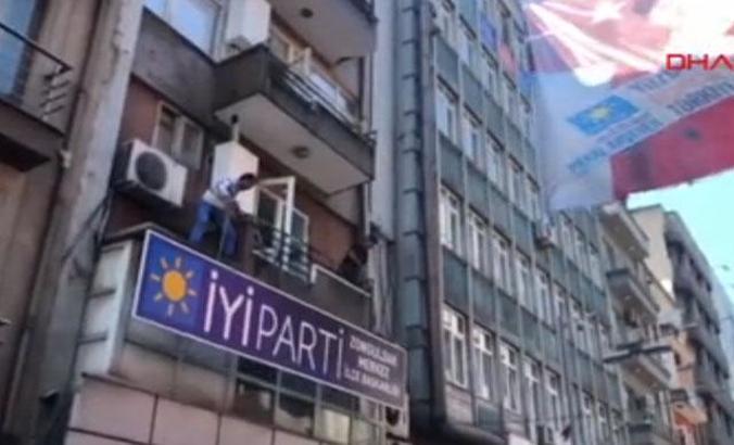 Zonguldak'ta İYİ Parti tabelasını indirdiler