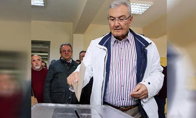 Deniz Baykal, seyyar sandıkta oy kullanacak