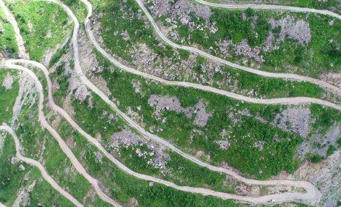 Bayburt- Trabzon sınırında 'dünyanın en tehlikeli yolu'