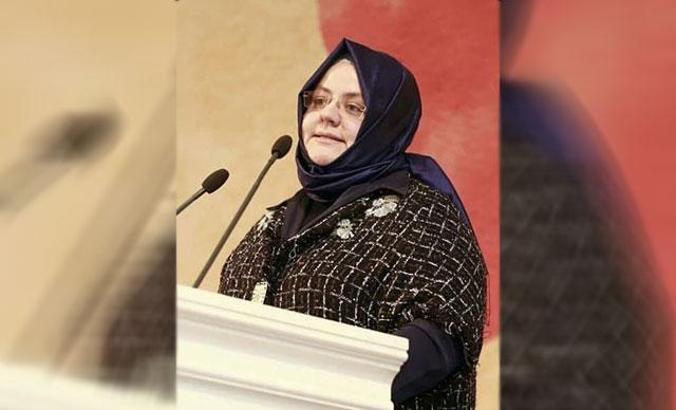 Çalışma, Sosyal Hizmetler ve Aile Bakanı Zehra Zümrüt Selçuk kimdir?