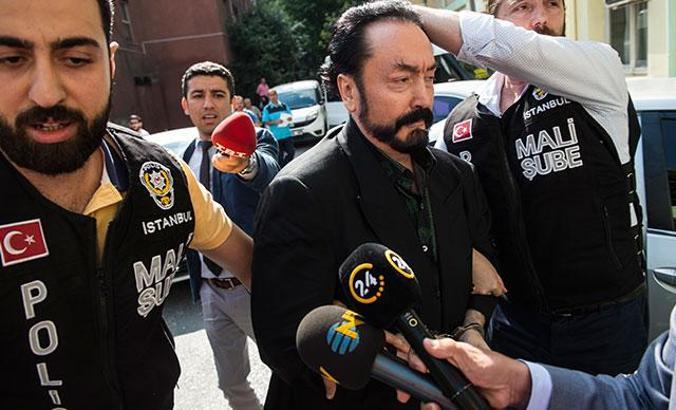 Adnan Oktar'a operasyonda ilginç detaylar