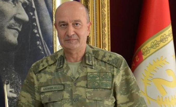 Aksakallı: Akıllı telefon kullanmamış Ömer Halisdemir'i bile ByLock kullanıcısı diye sundular