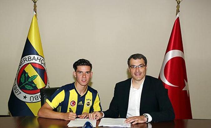 Fenerbahçe Ferdi Kadıoğlu'nu kadrosuna kattı