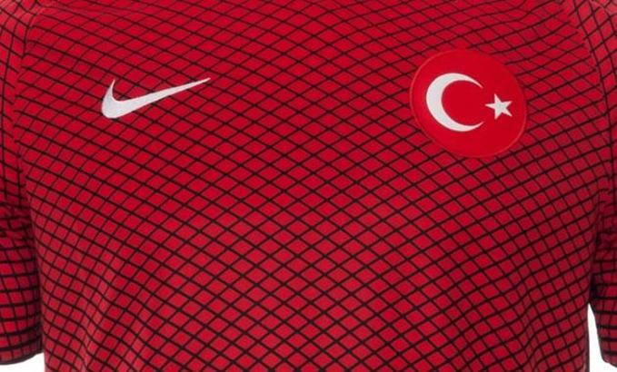 Türkiye, İngiltere'ye 3-2 mağlup oldu