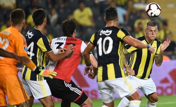 Fenerbahçe hazırlık maçında Feyenoord ile berabere kaldı