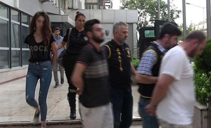 Bursa'da yakalanan gasp çetesi adliyeye sevk edildi
