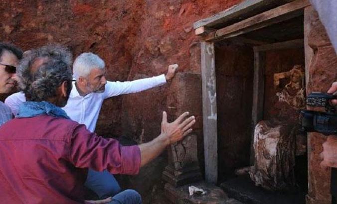 Ana Tanrıça Kibele'nini ardından Bereket Tanrısı Dionysos'un da heykeli bulundu