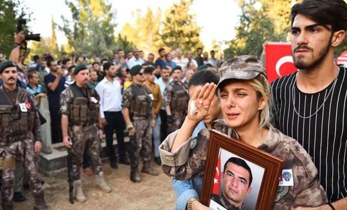 Şehit özel harekat polisi Recep Emre Yılmaz son yolculuğuna uğurlandı