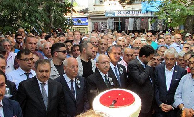 Turizmci Ahmet Yaşar toprağa verildi