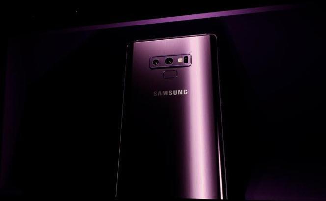 Samsung bombayı patlattı: İşte karşınızda Galaxy Note 9