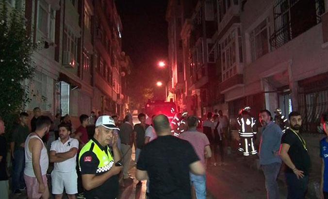 Fatih'te korkutan daire yangını
