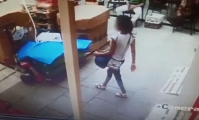 İstanbul'da 10 yaşındaki çocuğa hırsızlık yaptıran 2 kişi yakalandı