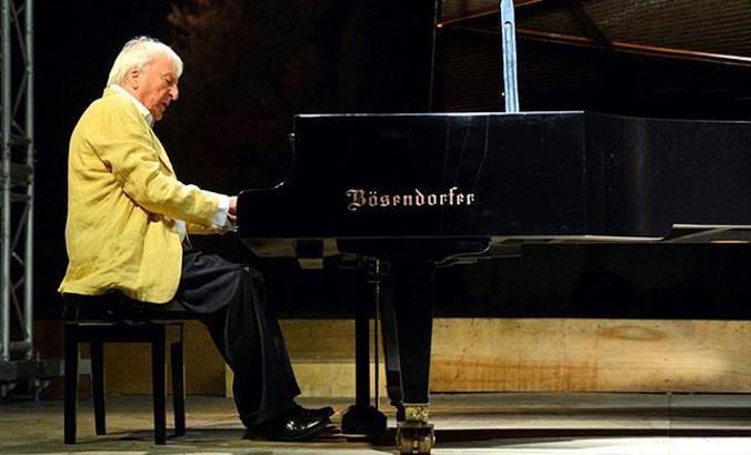 Gümüşlük'te Alman piyano virtüözü Richter sahneye çıktı