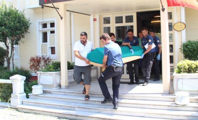 Fatih'te otel odasında ölü bulundu