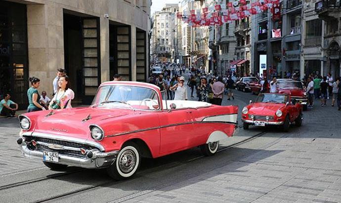 Antika Festivali klasik otomobillerle başladı