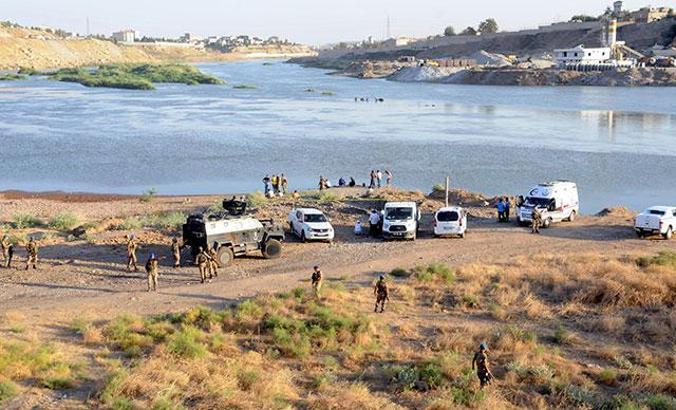 Cizre'de Dicle Nehri'ne giren 2 işçi kayboldu