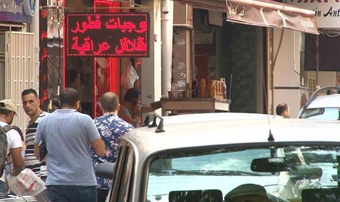 Fatih'te 'Türkçe tabela' kuralına uyulmuyor