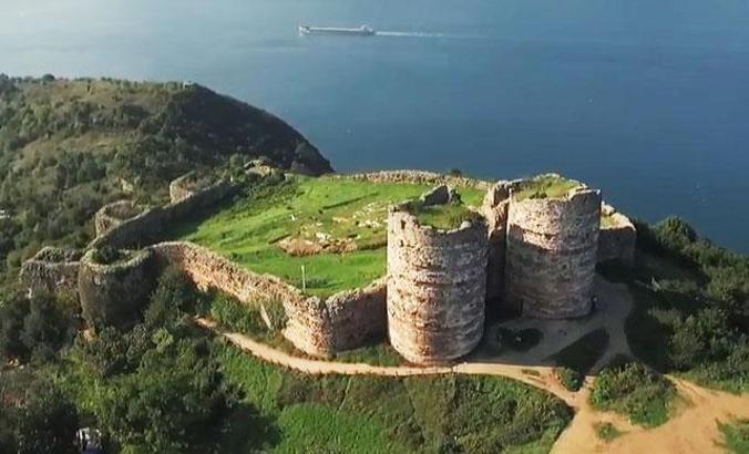 Yoros Kalesi'ni soydular!