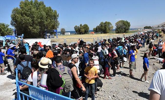 Ünlü isimlerin sahne alacağı 3 gün sürecek 'GezginFest Van' festivali başlıyor