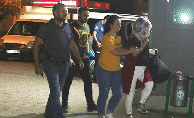 Evlilik vaadiyle kandıran kadının vajinasından 'uyuşturucu' çıktı