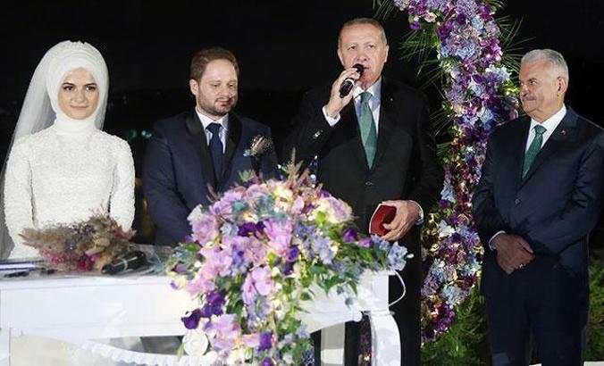 Cumhurbaşkanı Erdoğan nikah şahidi oldu