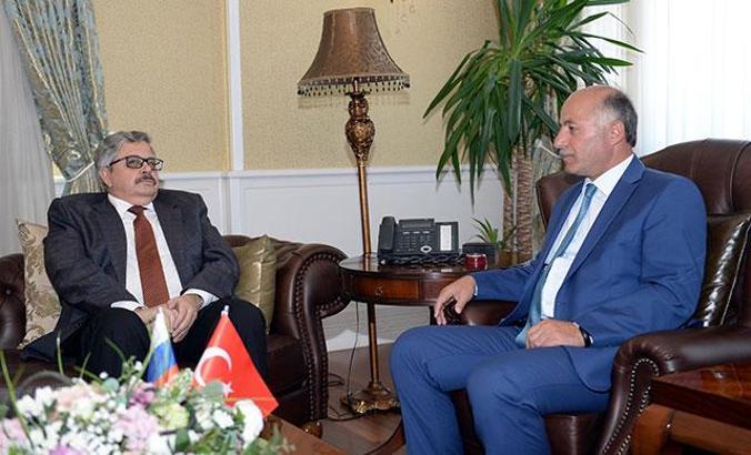 Rusya Büyükelçisi: Uçağın düşmesinde hala birçok soru işareti bulunuyor