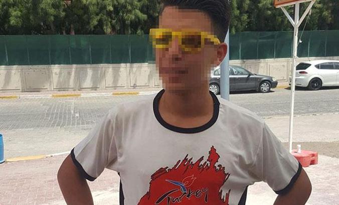 Arkadaşlarının yanında çakmak gazı koklayan genç öldü