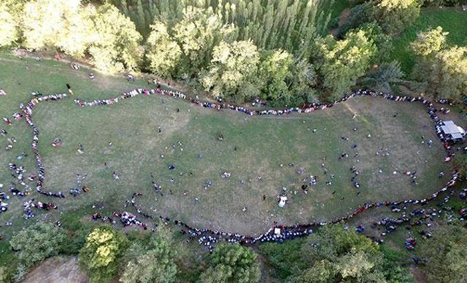 Aşiret düğününde halay ile Türkiye haritası oluşturdular