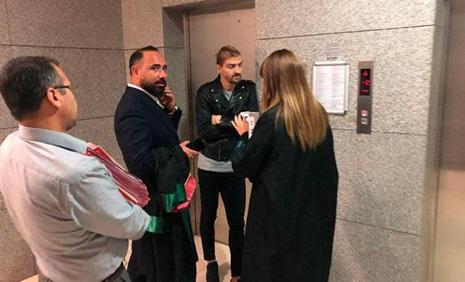 Caner Erkin hakeme küfür davasında hakim karşısına çıktı