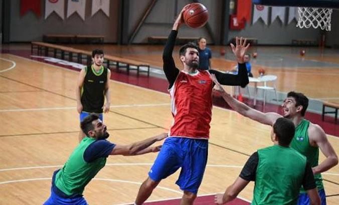 TOFAŞ'lı Jeff Withey: ''Türkiye'de basketbol NBA'den daha sert oynanıyor''