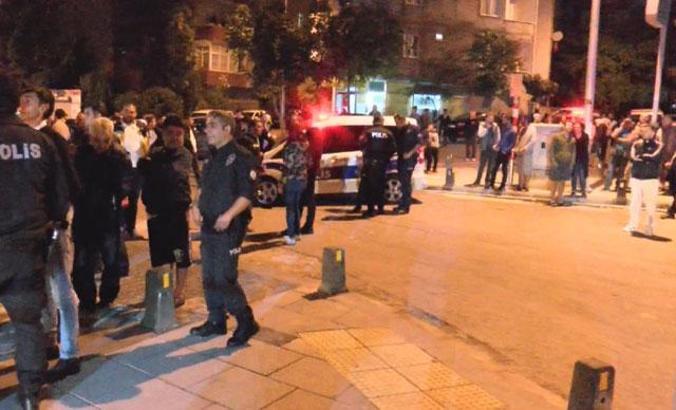 Kozmetik atölyesindeki yangın mahalleliyi sokağa döktü