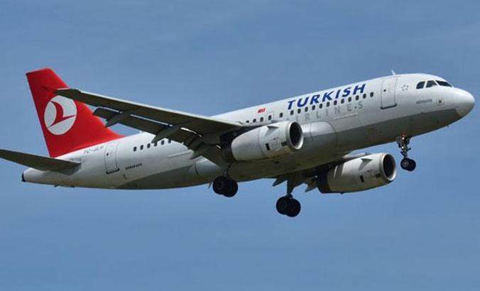 THY pilotu: “Yolcumuz kusuyor, inişi iptal etme durumumuz var”