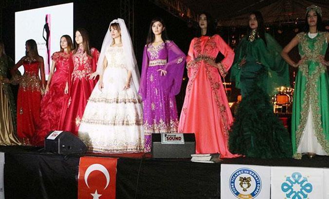 Cizre'de ilk defile ve Ferhat Göçer konseri