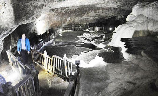 'Yer altındaki gizli Pamukkale' Kaklık Mağarası