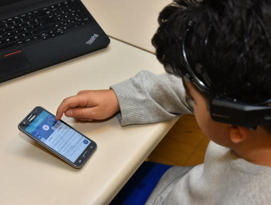 Disleksik çocukların eğitimini destekleyen uygulama