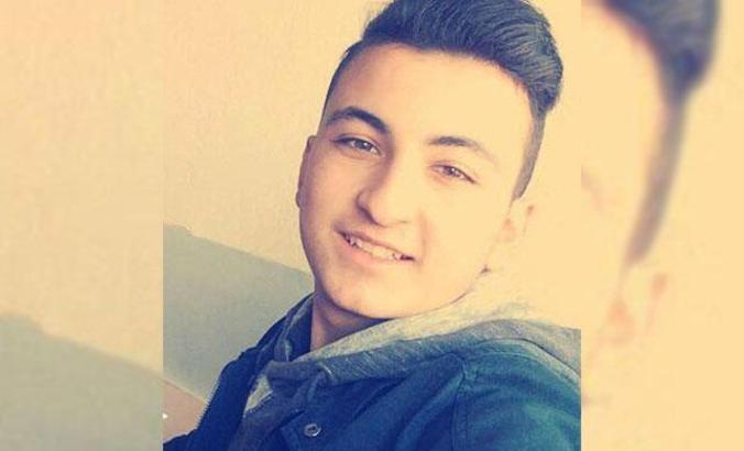 Otomobil şarampole yuvarlandı; 17 yaşındaki sürücü öldü