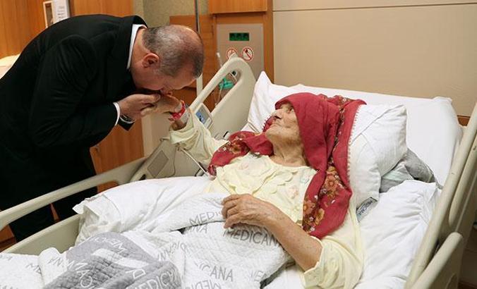 Cumhurbaşkanı Erdoğan'dan hasta ziyareti