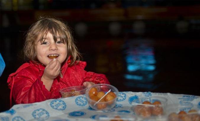 Maltepe’de 15 bin kişiye lokma ve kandil simidi dağıtıldı