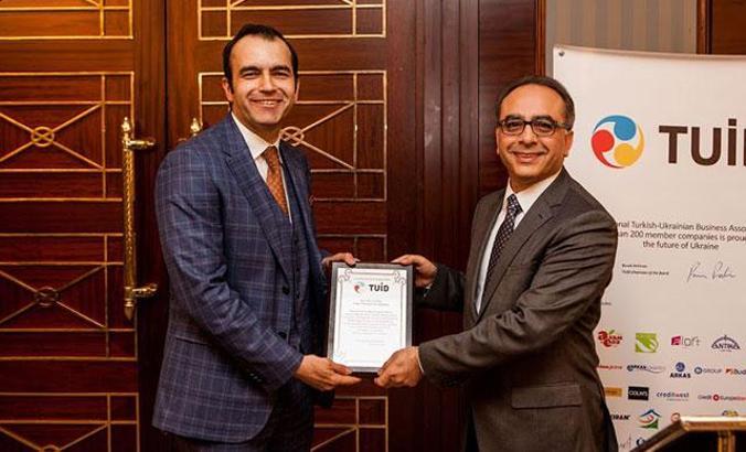 TUİD’den Kiev Büyükelçisi Yönet Can Tezel’e veda yemeği