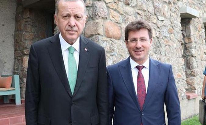 Bayburt'ta Ak Parti adayı Yumak oldu, bazı partililer istifa etti