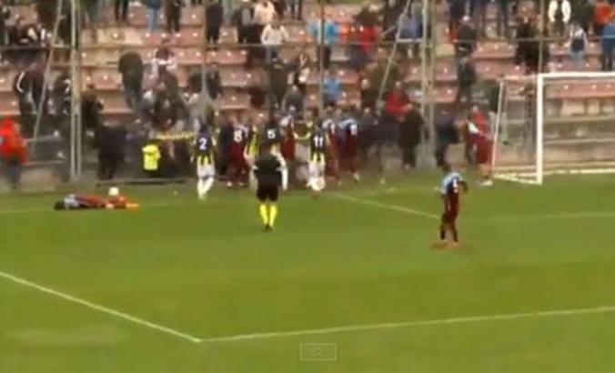 Trabzonspor - Fenerbahçe U21 maçında kavga çıktı