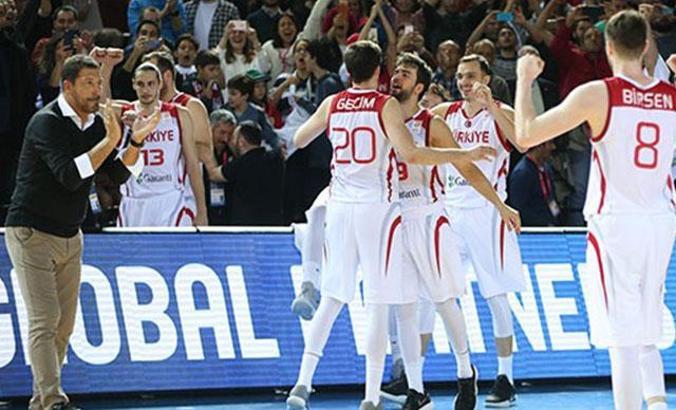 Ufuk Sarıca: ''Bayrağı yeni jenerasyon devralıyor''