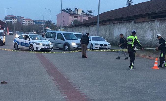 Hastane bahçesinde akrabalar arasında silahlı kavga: 5 yaralı