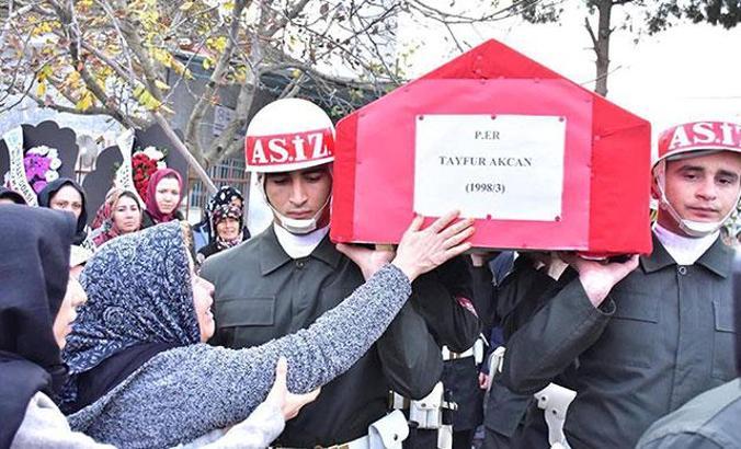 Trafik kazasında hayatını kaybeden asker son yolculuğuna uğurlandı