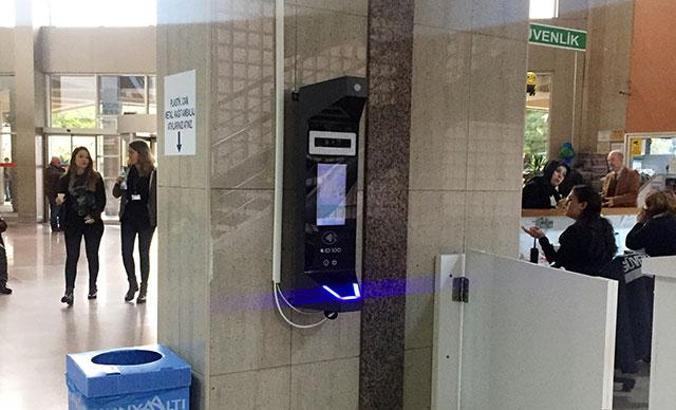 Mahkeme, 'yüz tarama ile mesai takibi'ni hukuka uygun bulmadı