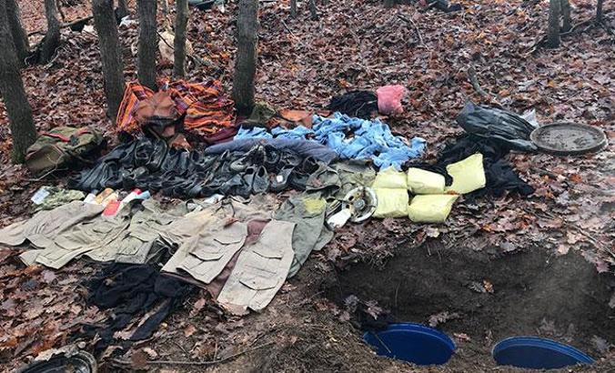 Kulp kırsalında, PKK'nın silah ve mühimmat dolu sığınakları bulundu